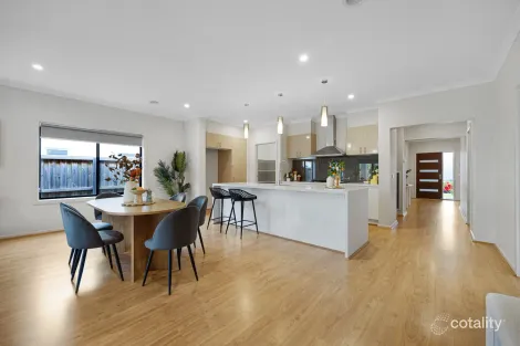 Property photo of 5 Baikal Crescent Manor Lakes VIC 3024