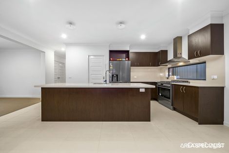 Property photo of 11 Langside Grove Cranbourne East VIC 3977
