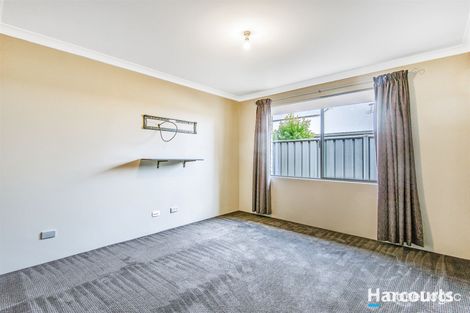 Property photo of 52 Horticulture Gardens Banksia Grove WA 6031