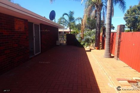 Property photo of 4 Hargrave Drive Thornlie WA 6108