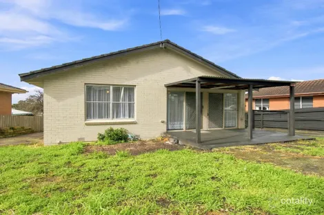 38 Williams Ave, Churchill, VIC 3842