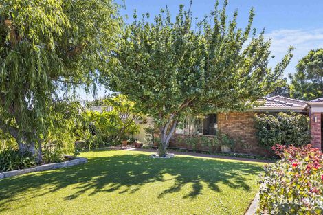 Property photo of 15 Yallambee Crescent Wanneroo WA 6065