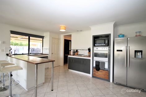 Property photo of 3 Burleigh Drive Australind WA 6233