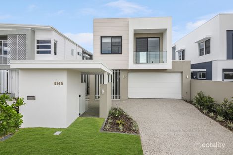 8945 The Point Cct, Hope Island, QLD 4212