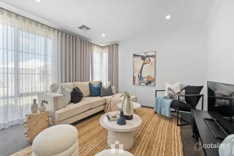 Property photo of 11 Fuchsia Road Treeby WA 6164