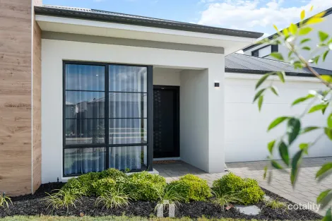 Property photo of 11 Fuchsia Road Treeby WA 6164