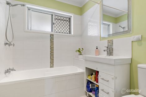 Property photo of 51 Vermont Crescent Mount Warren Park QLD 4207