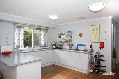 Property photo of 2/4 Camley Court Berwick VIC 3806