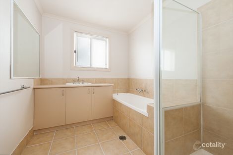 Property photo of 2/26 Tallowwood Street Thurgoona NSW 2640