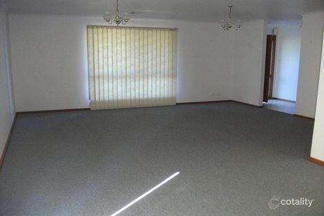 Property photo of 11 McLeod Court Greenwith SA 5125