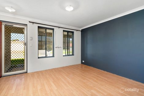 Property photo of 4 Hastie Close Brookdale WA 6112