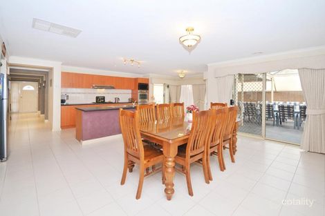 Property photo of 22 Johnston Way Taylors Hill VIC 3037