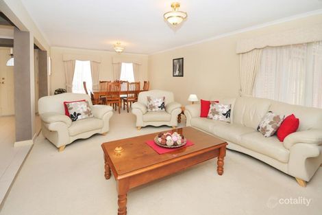 Property photo of 22 Johnston Way Taylors Hill VIC 3037