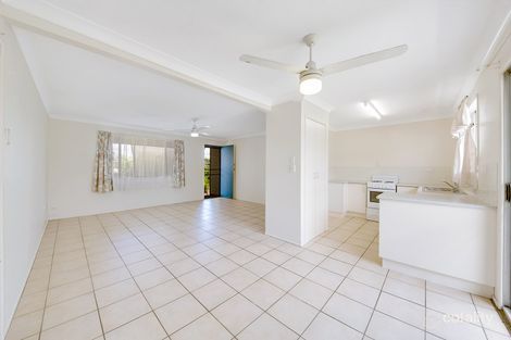 Property photo of 14 Illawarra Drive Kin Kora QLD 4680