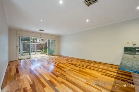 Property photo of 16 The Crescent Port Melbourne VIC 3207