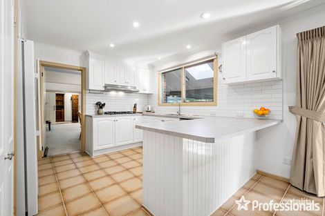 Property photo of 14 Polaris Way Chirnside Park VIC 3116