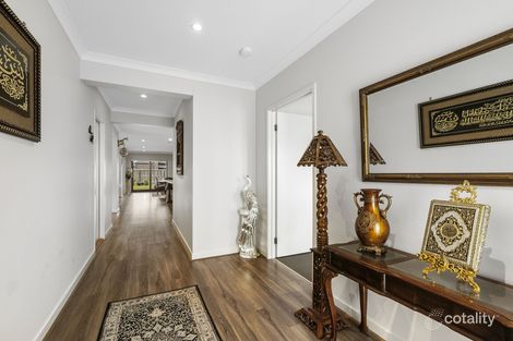 Property photo of 29 Buttermint Crescent Manor Lakes VIC 3024