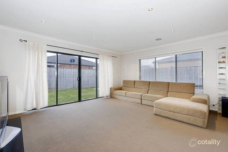 Property photo of 38 Evadene Drive Tarneit VIC 3029