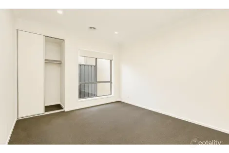 Property photo of 27 Flanagan Street Tarneit VIC 3029