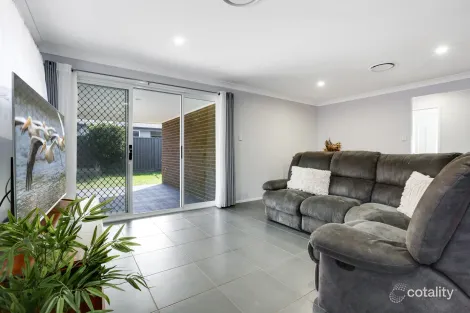 Property photo of 5 Pasture Way Calderwood NSW 2527
