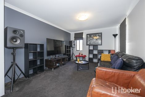 Property photo of 29 Winslow Brace Alkimos WA 6038