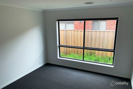 Property photo of 164 Waterhaven Boulevard Point Cook VIC 3030