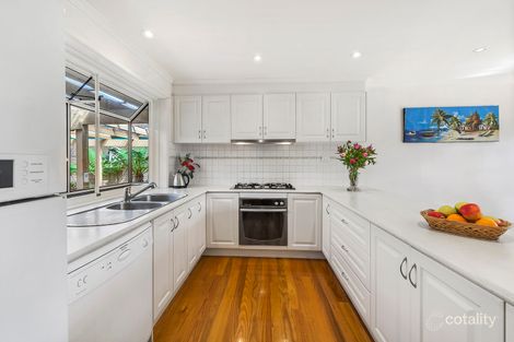 Property photo of 33 Paxton Drive Glen Waverley VIC 3150