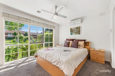 Property photo of 33 Paxton Drive Glen Waverley VIC 3150