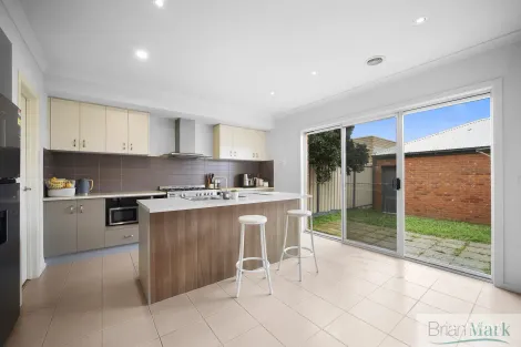 Property photo of 21 Prominence Boulevard Tarneit VIC 3029