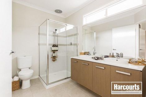 Property photo of 8 Muirfield Close Cranbourne VIC 3977