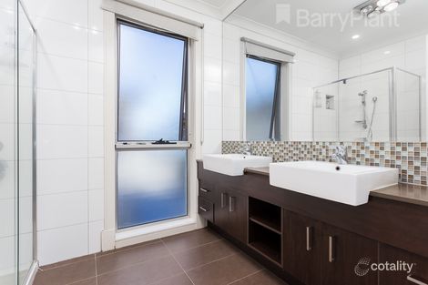 Property photo of 10 Middle Park Drive Point Cook VIC 3030