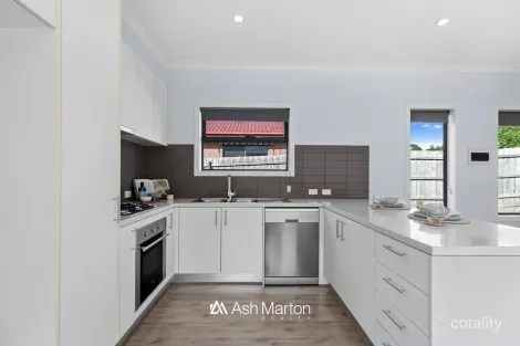 Property photo of 3/195 Beach Street Frankston VIC 3199