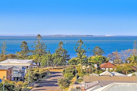 Property photo of 22/70 Bay Terrace Wynnum QLD 4178