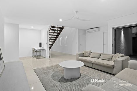 Property photo of 36 Mulsanne Street Holland Park West QLD 4121
