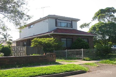 1 Fountain Ave, Croydon Park, NSW 2133