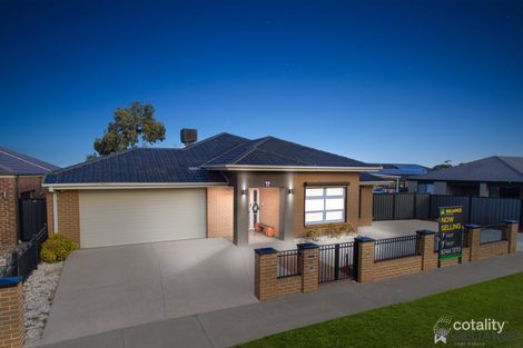 Property photo of 4 Conargo Avenue Tarneit VIC 3029