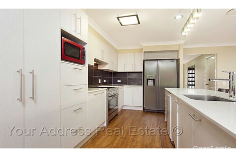 Property photo of 11 Voss Boulevard Heritage Park QLD 4118