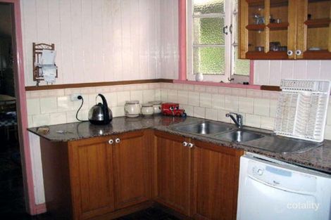 Property photo of 16 Brisbane Street Sandgate QLD 4017