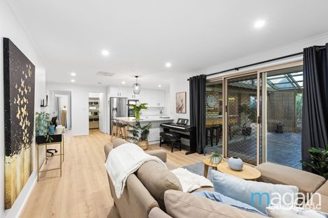 Property photo of 33 Marrington Circuit Morphett Vale SA 5162