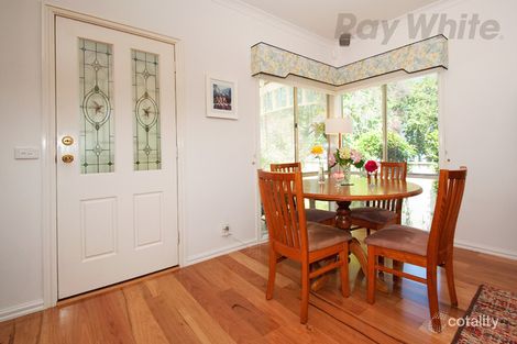 Property photo of 11 Rosewood Place Chirnside Park VIC 3116