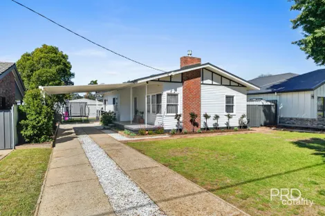 51 Inglis St, Lake Albert, NSW 2650