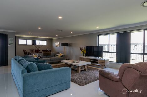 Property photo of 110 McKeachie Drive Aberglasslyn NSW 2320