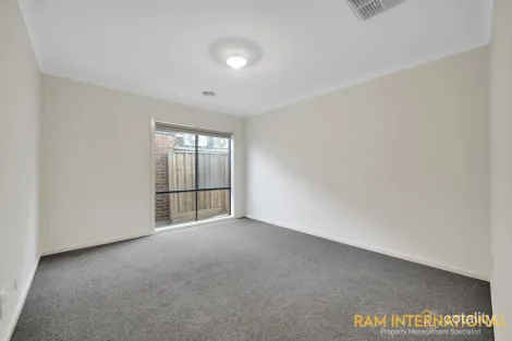 Property photo of 3 Kana Way Werribee VIC 3030
