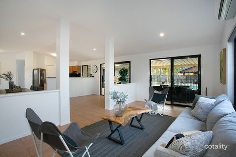 Property photo of 2 Baekea Drive Elanora QLD 4221