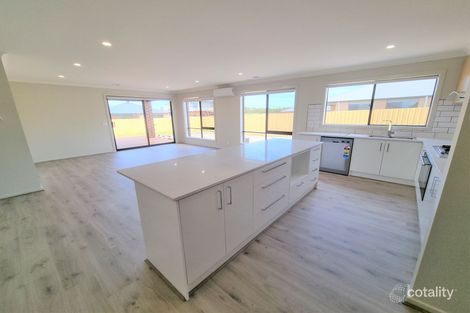 Property photo of 32 Runnel Drive Wonthaggi VIC 3995