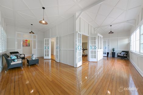 Property photo of 191 Dornoch Terrace Highgate Hill QLD 4101