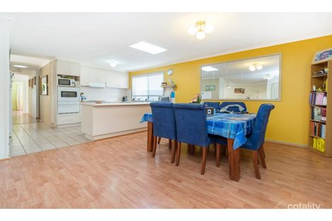 Property photo of 23 Fernwren Place Carrum Downs VIC 3201