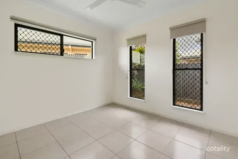 Property photo of 12 Mauro Close Bentley Park QLD 4869