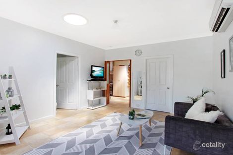 Property photo of 10 Norah Avenue Charmhaven NSW 2263