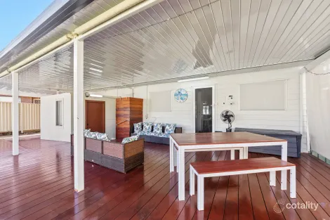 Property photo of 9 Anembo Avenue Summerland Point NSW 2259